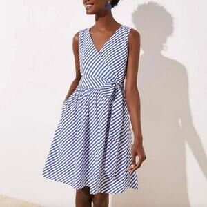ANN TAYLOR LOFT Sleeveless Dress Crossover Tie Belted Preppy Blue White sz 00P